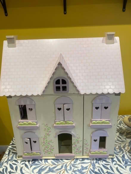 Photo of free Large wooden dolls house (Sidcup DA15) #1