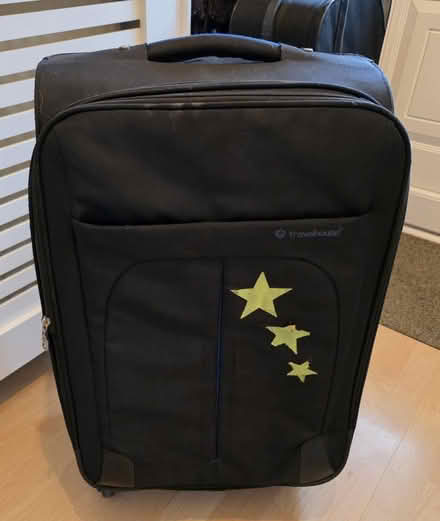 Photo of free 3 x Medium cases (Welling DA16) #2