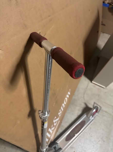Photo of free Kids Razor Scooter (Northeast Pasadena 91107) #4