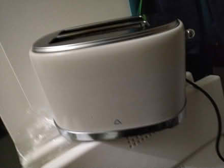 Photo of free 2 slice toaster (Croydon CR0) #1