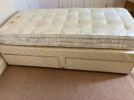 Photo of free COLLECTION! SINGLE BED DIVAN with DRAWERS (Weston Park BA1) #1