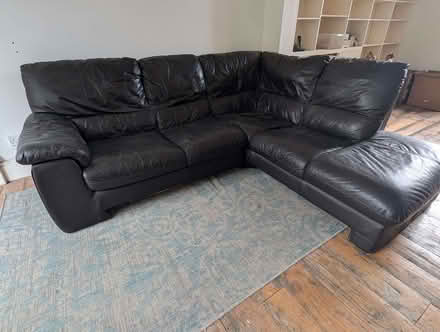 Photo of free Dark Brown leather corner sofa (Mold CH7) #2