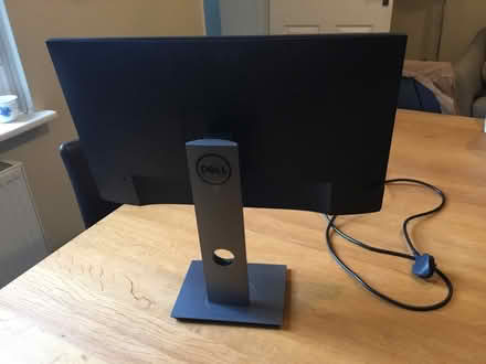 Photo of free dell pc monitor (Berkhamsted HP4) #2