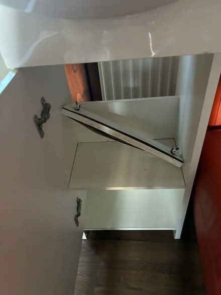 Photo of free Small White Sink (Castle Donington DE74) #3
