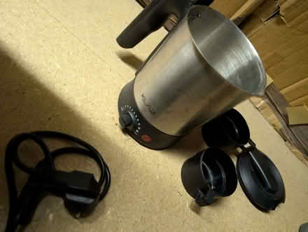 Photo of free Travel Kettle with Cups (Shoreditch N1) #2