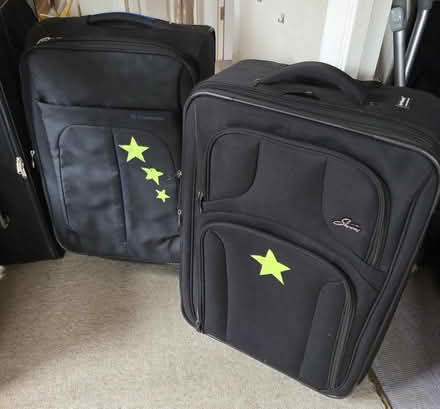 Photo of free 3 x Medium cases (Welling DA16) #1