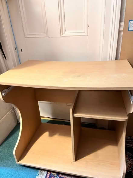 Photo of free Desk (Seven sisters N15) #1