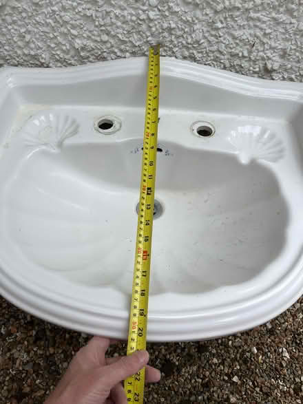 Photo of free Imperial Bathrooms Traditional Washbasin & Stand (Chalfont St Giles HP8) #4