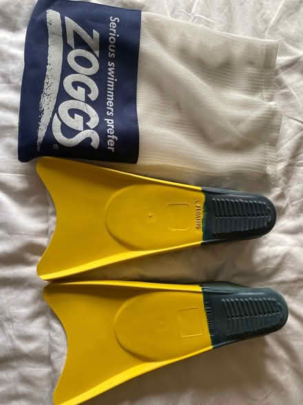 Photo of free Pair of Zoggs swimming flippers / fins (Hayling Island PO11) #2