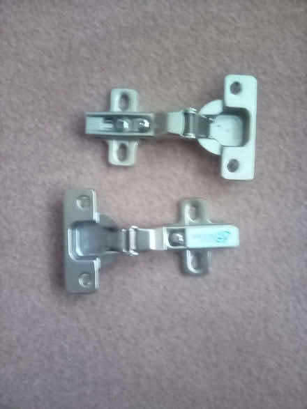 Photo of free Wardrobe/Cupboard Hinges (Oxon SY3) #1