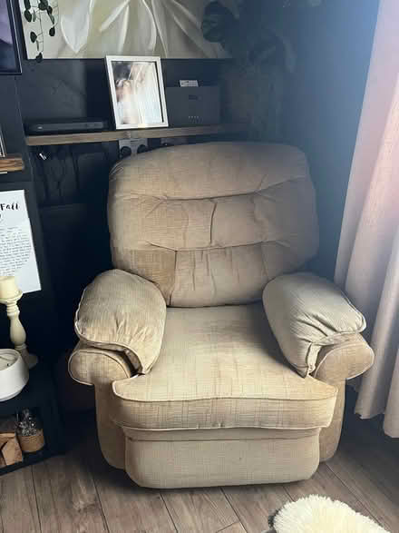 Photo of free Sofa and chair (Rotherham S645SH) #3