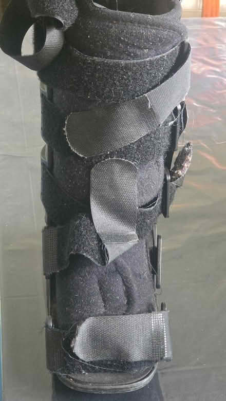 Photo of free pediatric walking boot (Teaneck) #1