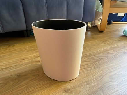 Photo of free Waste bin (Surbiton KT5) #1
