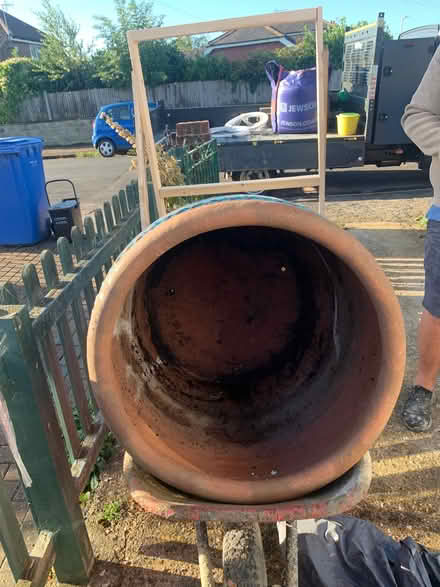 Photo of free Garden pot (Ospringe ME13) #1
