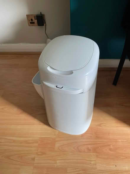 Photo of free Cat Litter Genie (Fulham Palace Rd SW6) #1