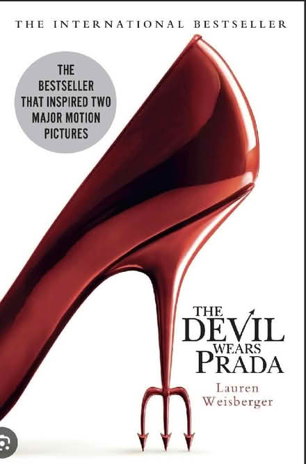 Photo of Book: 'The devil wears Prada' (Harrogate HG1) #1