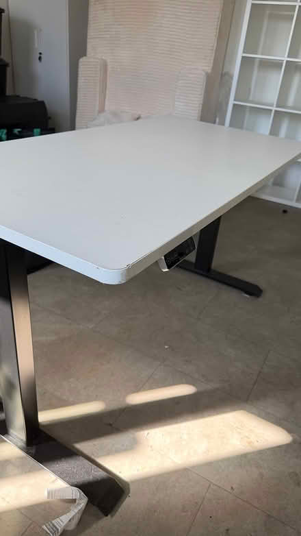 Photo of free 1 standing table (Ossory road, london SE1) #1