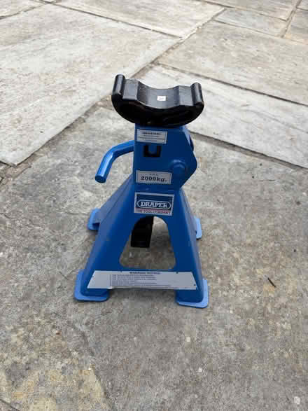 Photo of free Axle stand x1 (Billericay CM11) #1
