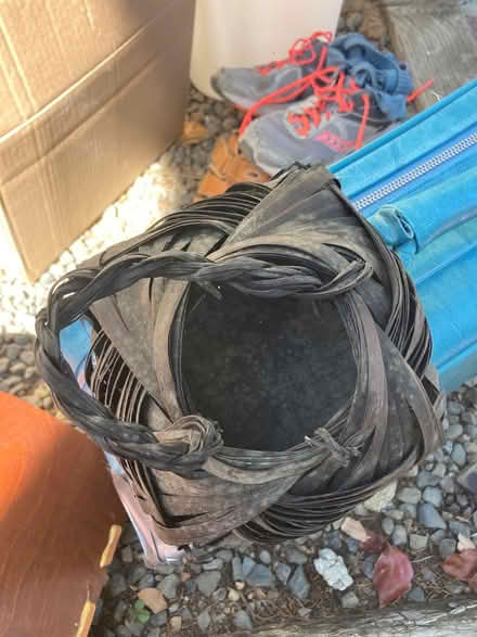 Photo of free Cute tiny basket with (Foothill Boulevard Cupertino) #1