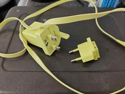 Photo of free Charger (Stockwell SW9) #1