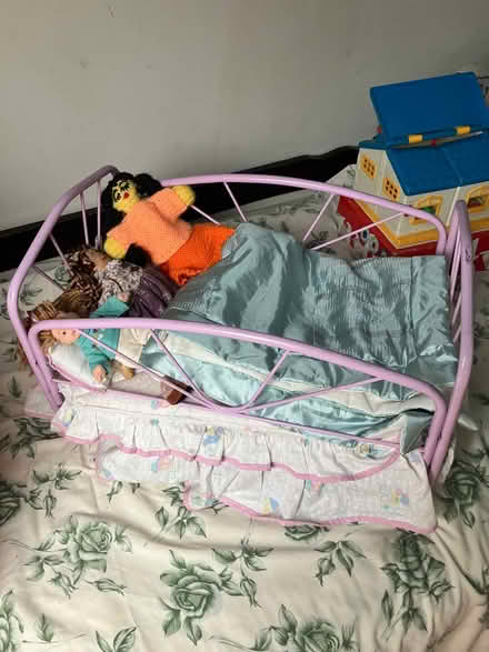 Photo of free Doll’s house , dolls, etc (Dennehy’s Cross Cork) #4