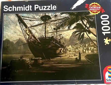 Photo of free 1000 pieces puzzle (E10 6RH) #2