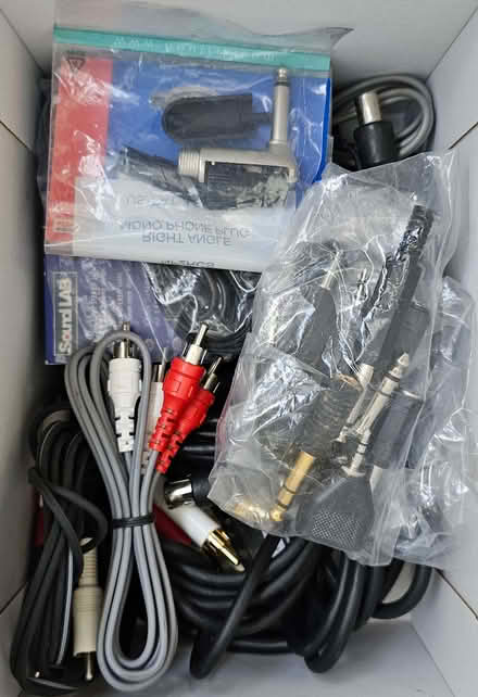 Photo of free Home entertainment cables (Henleaze BS9) #1