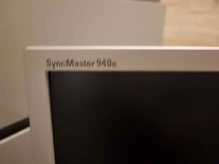 Photo of free Samsung desktop monitor (Mereoak Park RG2) #1