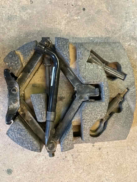 Photo of free Car jack. (Appleby-in-Westmorland CA16) #1