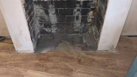 Photo of Bits of leftover laminate flooring (Reading West RG1) #1