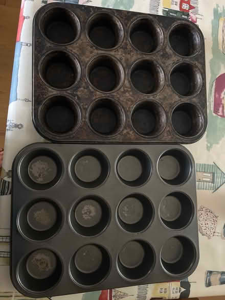 Photo of free 2 deep muffin pans (Cheylesmore CV3) #1
