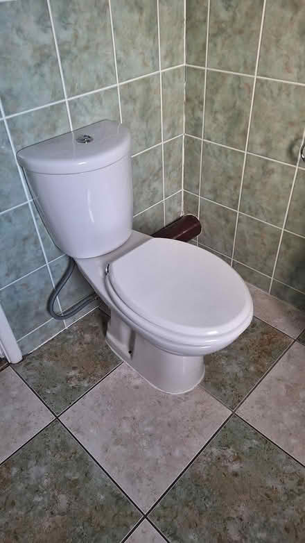 Photo of free Shower tray, enclosure, WC, sink (Gloucester GL1) #4