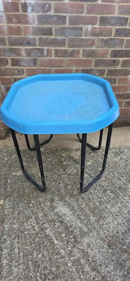 Photo of free Tuft Tray (Whiteley PO15 6) #1