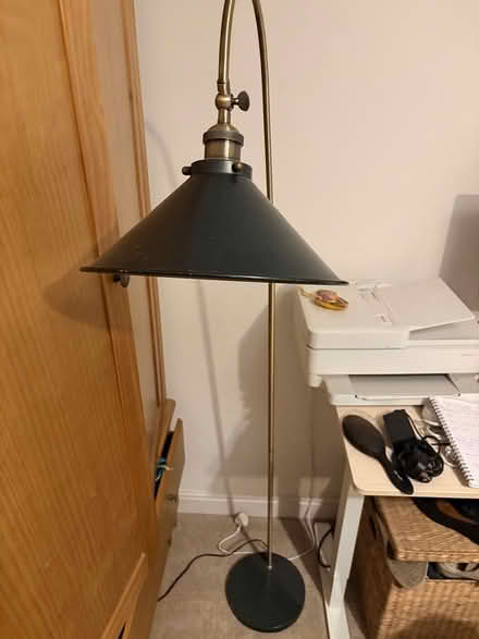 Photo of free Lamp (Tooting - Trevelyan road) #1