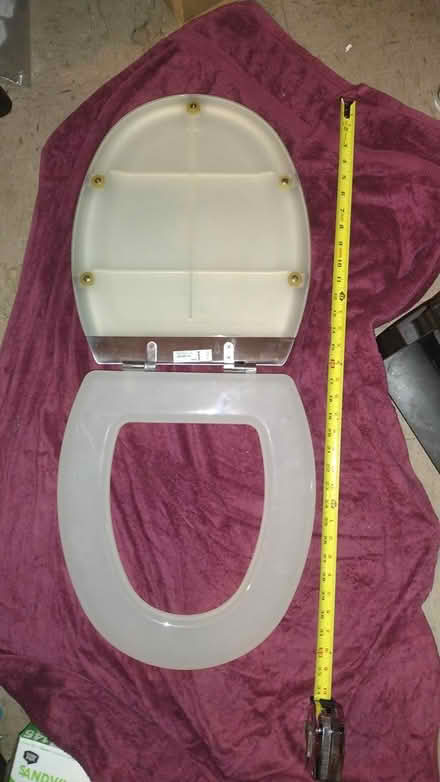 Photo of free Toilet Seat (Harlem) #1