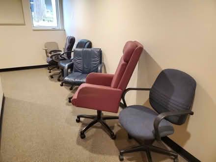 Photo of free office chairs, various types (South Bellevue) #2