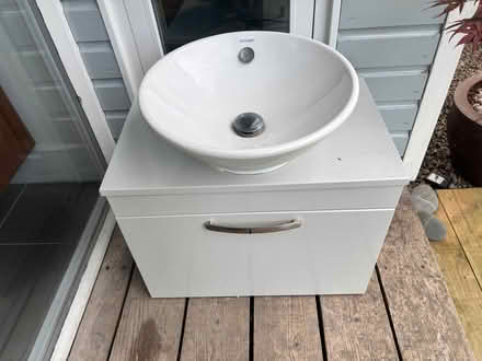 Photo of free Bathroom vanity unit and basin - both vgc (Gladestry HR5) #1