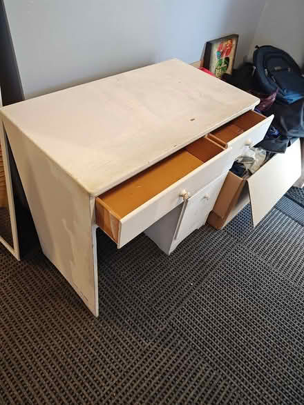 Photo of free Desk (Plymouth Lake) #1