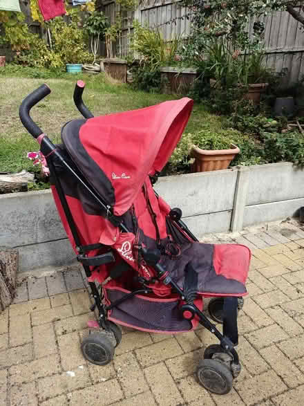 Photo of free Silver cross pram (Bennetts End HP3) #3