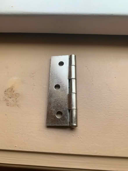 Photo of free Door/ Cupboard hinge (Crowthorne RG45) #1