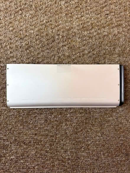 Photo of free MacBook 13” A1280 unused spare battery (Welling DA16) #1