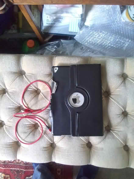 Photo of free Apple Ipad (The Ronkswood WR5) #1