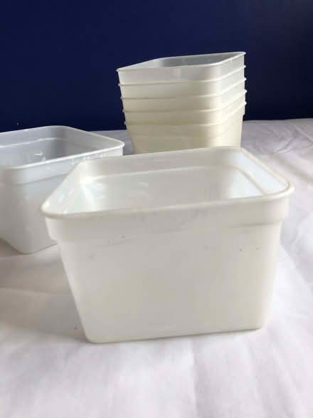 Photo of free Plastic pots (Set of 7) (Harrogate HG2) #2