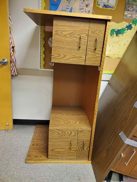 Photo of free wood desk (South Bellevue) #1