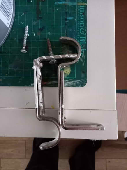Photo of free Chrome curtain pole 197cm (Market Deeping PE6) #2
