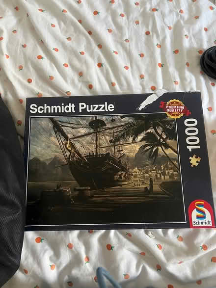 Photo of free 1000 pieces puzzle (E10 6RH) #1