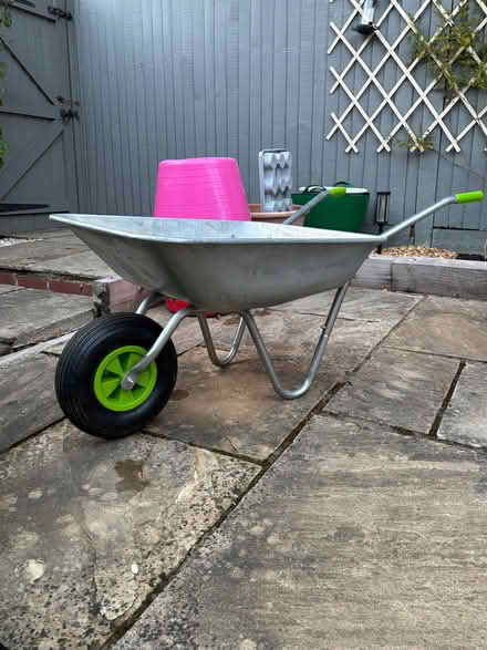 Photo of free Wheelbarrow (Finchampstead RG40) #1