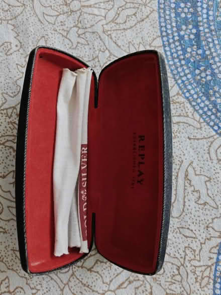 Photo of free Spectacles box (Stockwell SW9) #1