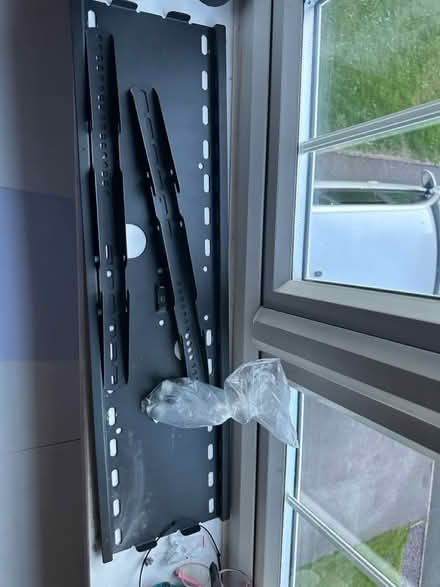 Photo of free Tv wall bracket 37 - 85 inches (Leeds LS10) #1
