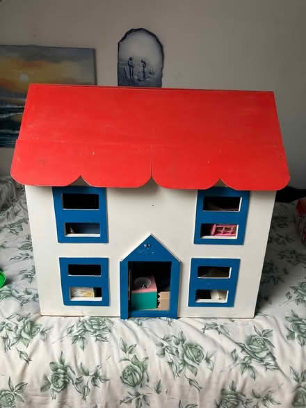 Photo of free Doll’s house , dolls, etc (Dennehy’s Cross Cork) #1